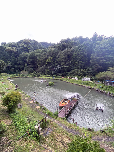 浅川国際マス釣場