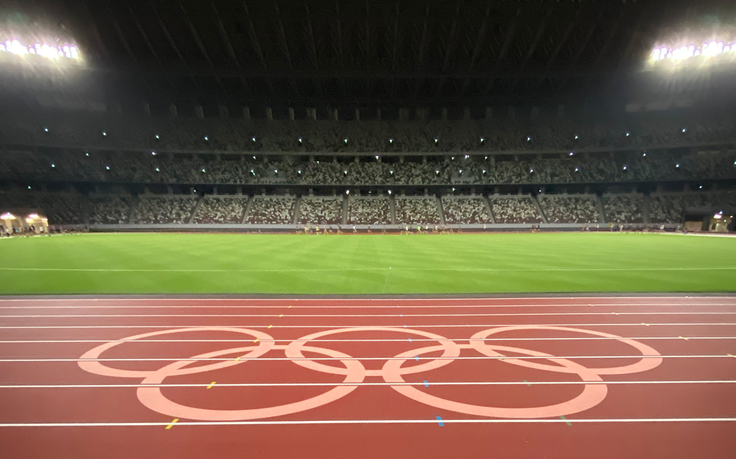 なんと！！　新国立競技場の中を走ってきたよ